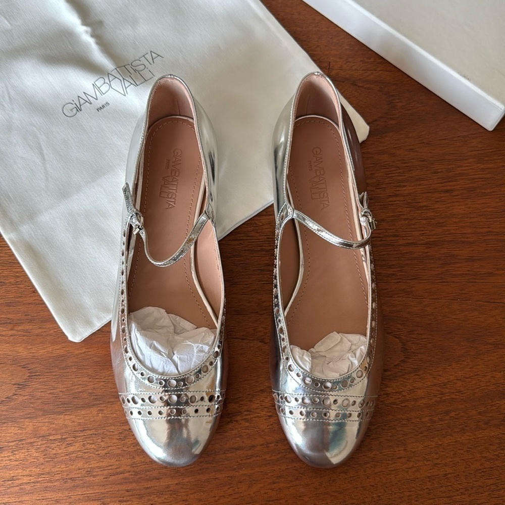 new Giambattista Valli Metallic Mary Jane Ballet Flats in Silver, size 9 - Picture 2 of 9